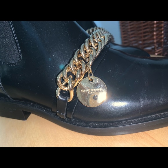 Givenchy Gold Chain Boots - Picture 4 of 4